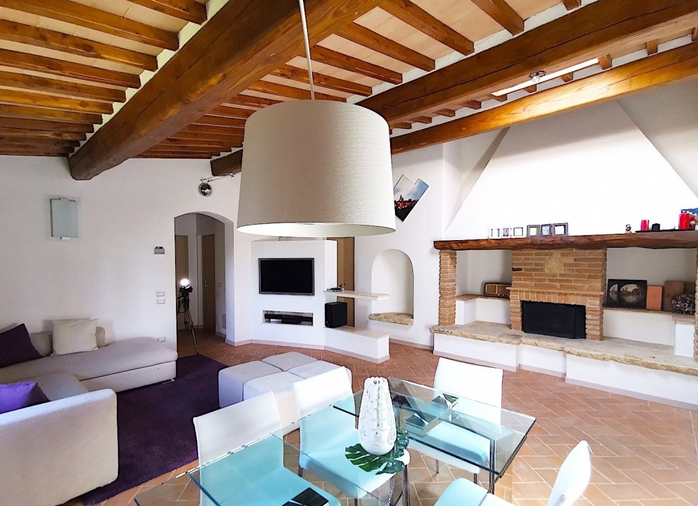 Apartment with shared swimming pool, San Gimignano