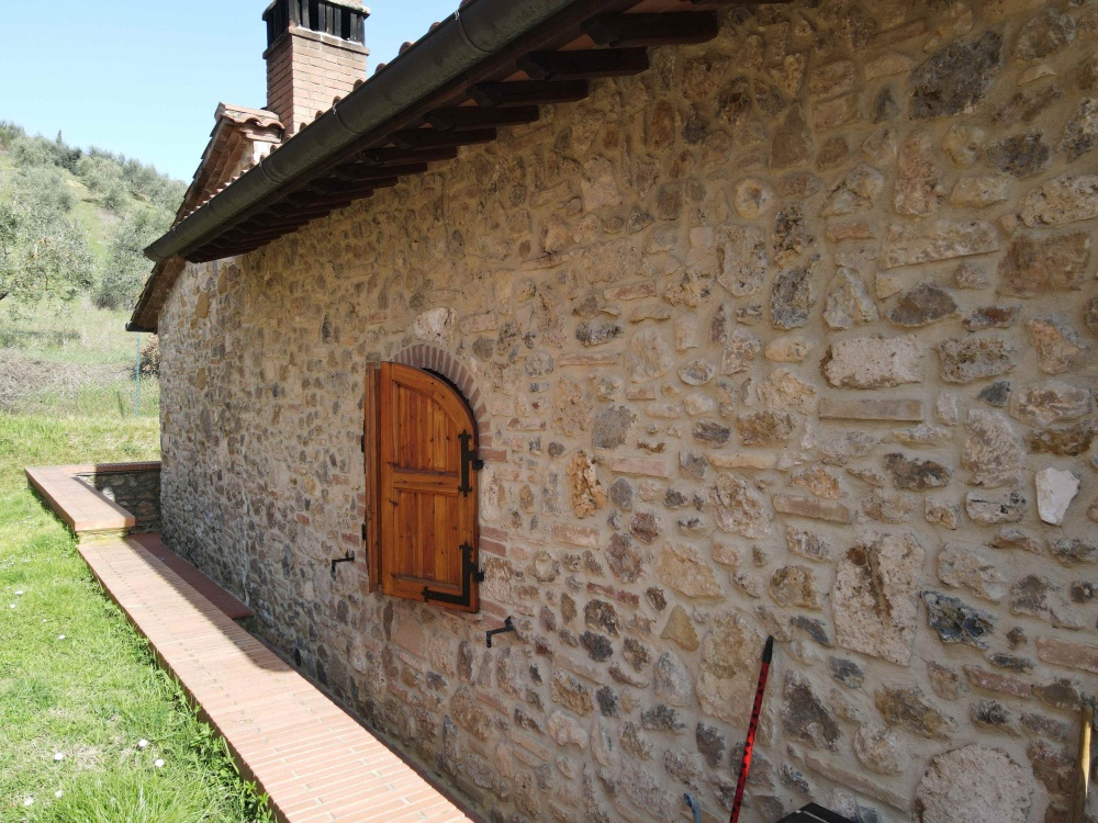 house with swimming pool san gimignano