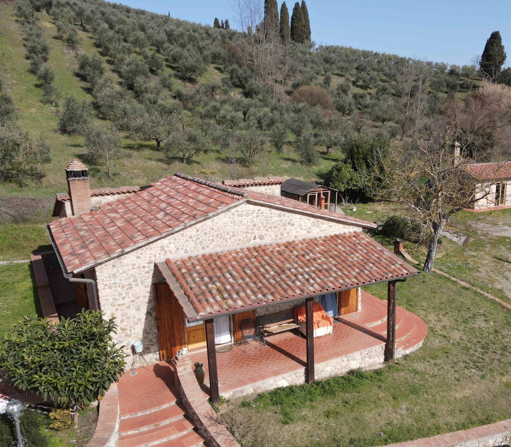 house with swimming pool san gimignano